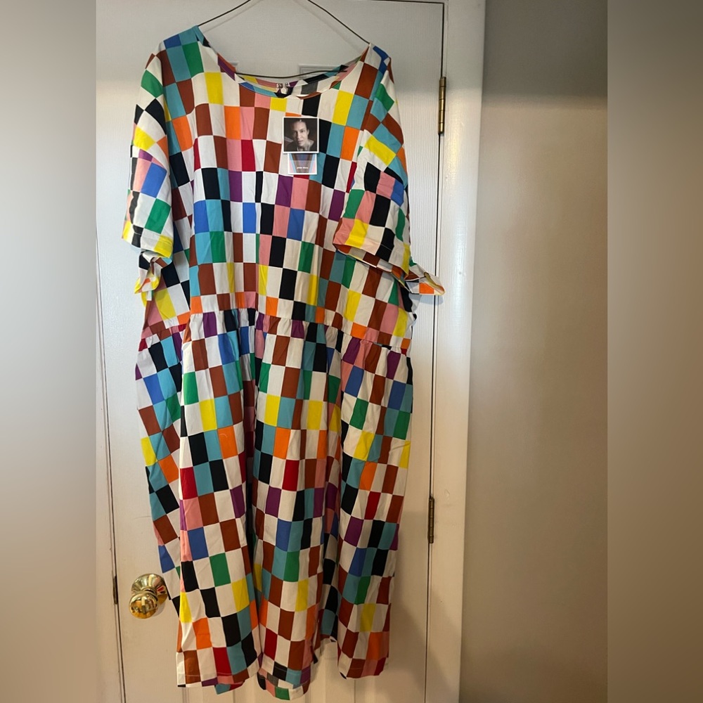 Pride dress, size 3x, NWT
